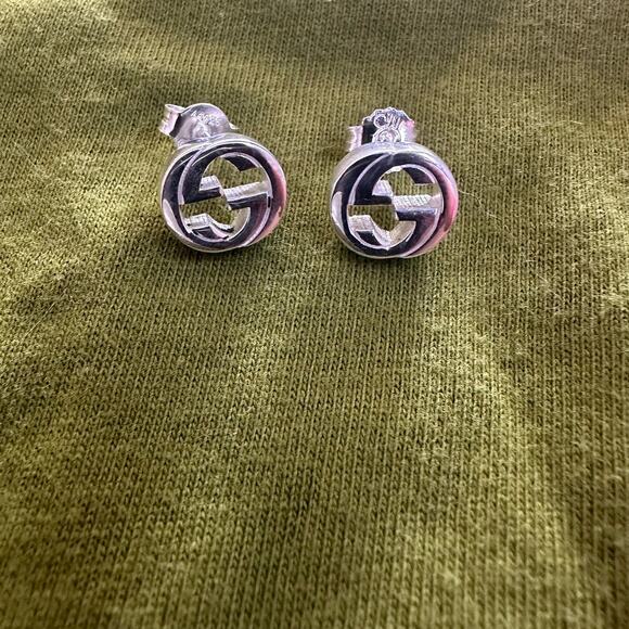 Gucci Interlocking G Stud Earrings .925 Sterling Silver Pierced Earrings - Picture 1 of 8